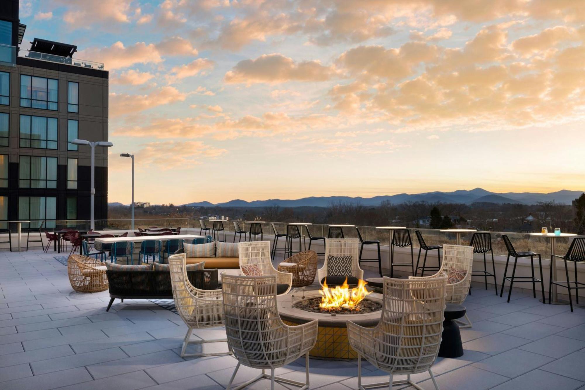 Moxy Asheville Exterior photo